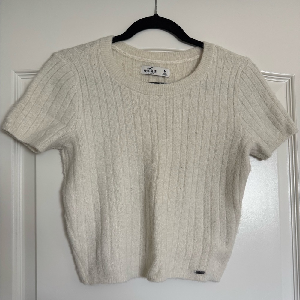 Hollister Cream Ribbed Cropped Sweater Shirt Sz M